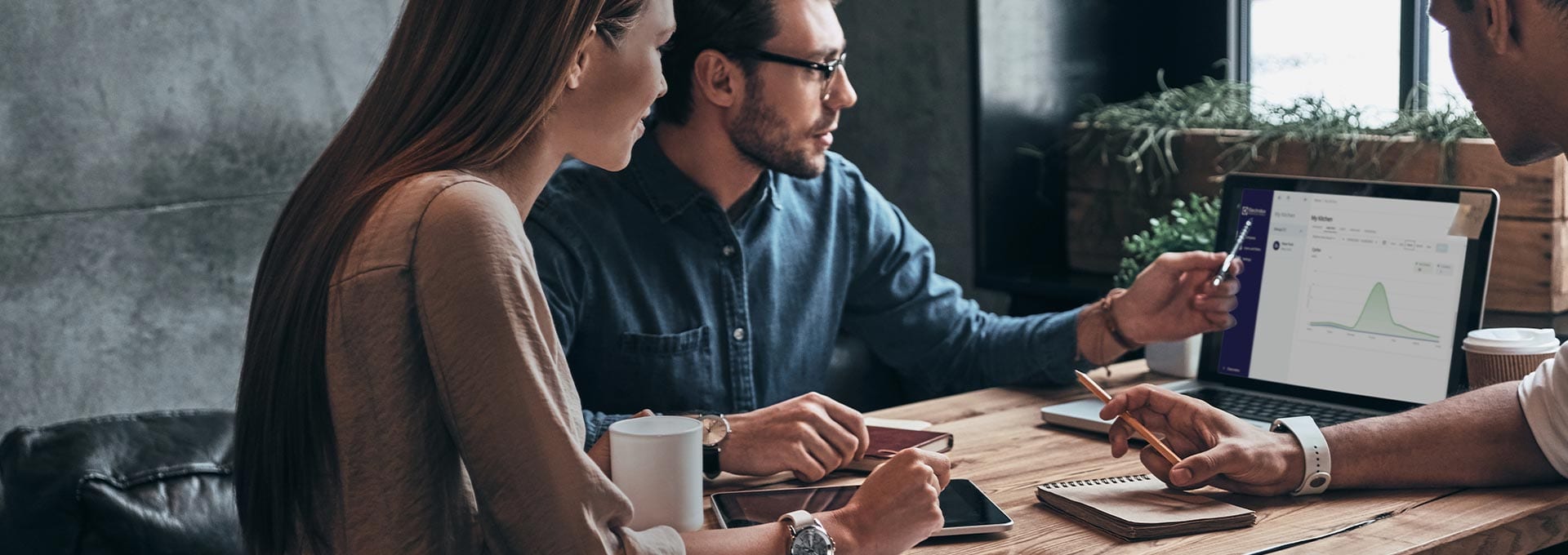 OnE-Connected-Banner-Desktop-2 OnE-Connected-Banner-Desktop-2